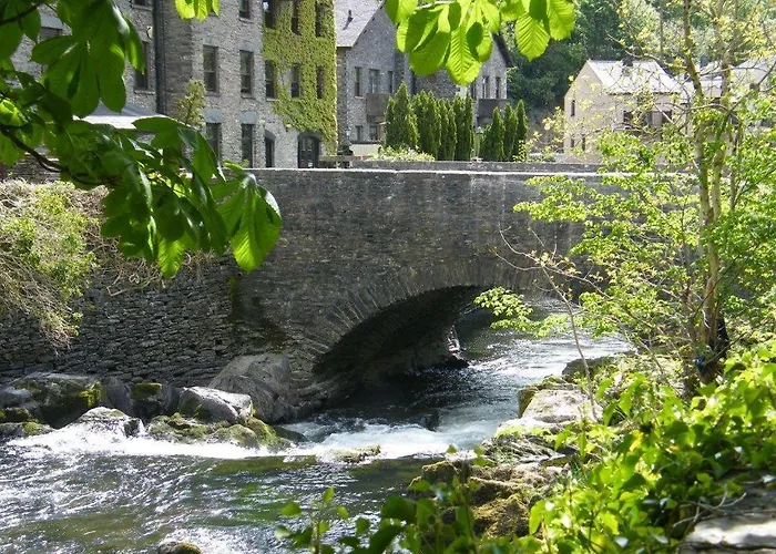 Lakeland Village